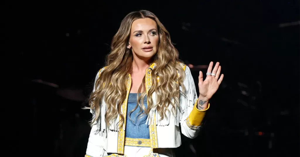 Carly Pearce Ejects Disruptive Fan from Concert, Cites Zero Tolerance for Disrespect