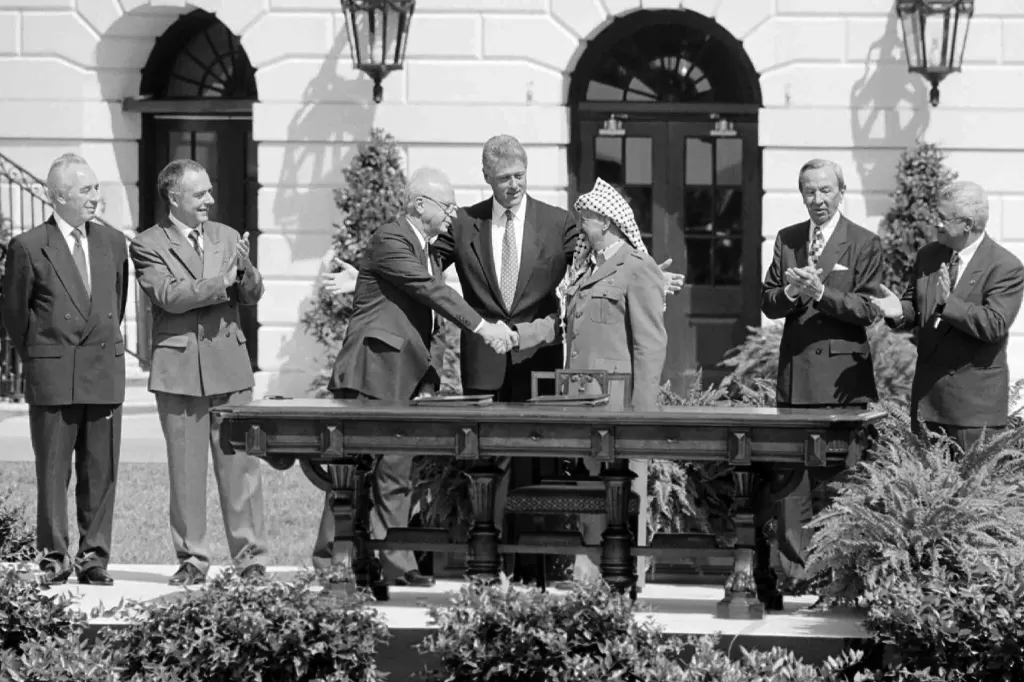     Three Decades After Oslo Accords: A Distant Peace and Persistent Conflict